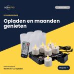 Sæt med 6 hvide, genopladelige 3D-LED-tealights (op til 400 timer) med fjernbetjening og timerfunktion samt opladningsstation og strømadapter. Vist på mørk baggrund med tekst på hollandsk om nem og hurtig genopladning.